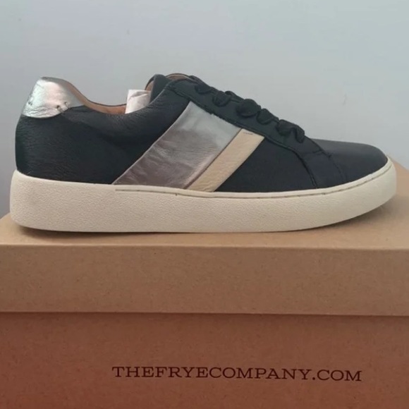 Frye & Co Hallie Metallic Leather Low Lace Sneakers - Picture 4 of 6